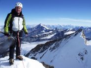Marco in cima con la Nordend alle spalle