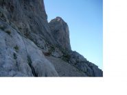 E sufficiente seguire scalini in ferro e funi d'acciaio...