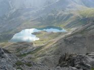 Lago e casermetta oltre il colle della Scaletta