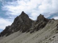 panorami dolomitici sulla rocca del lago