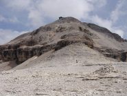 il piz boe con il rifugio in vetta