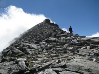 Ultimo facile tratto di cresta finale