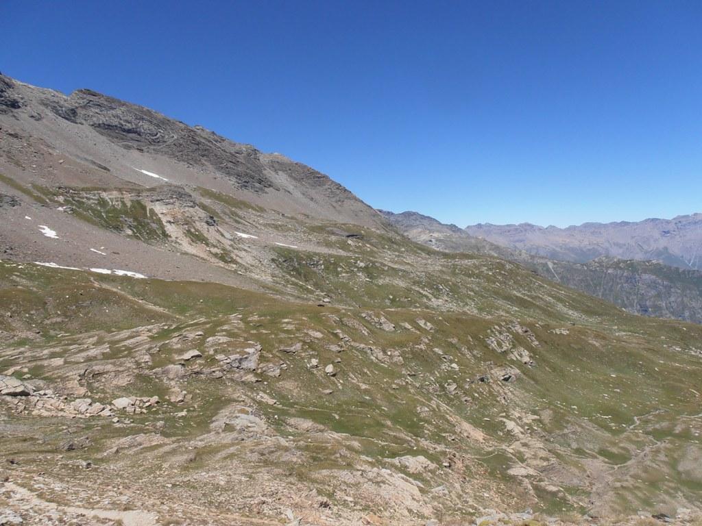 06 - il lungo traverso dal passo Clopaca al Rif.Vaccarone