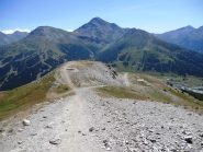 nel tratto ripido rognosa sullo sfondo 