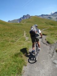 in discesa in Val Ferret Svizzera