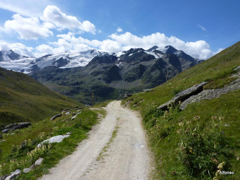 all'inizio della Val Cedec