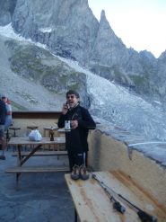 Balestra e le sue passioni: la famiglia (al telefono) e la birra