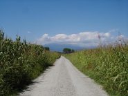 su un tratto scorrevole del ristorno con vista sul Mombarone