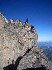 Sarebbe una scalata difficile sena le corde fisse