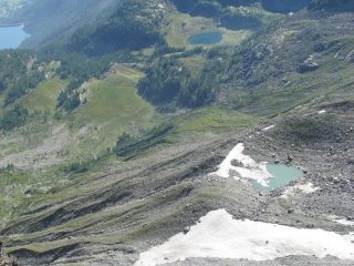 La sottostante conca del Dres, dal balcone del Leonesi