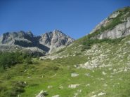 Cima della Freghera durante la salita alla Bocchetta del Gallo