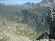 una porzione del panorama dalla vetta con la cascata del Toce