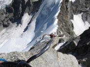 ... con un'occhio alla fine delle doppie quando toccheremo nuovamente la cresta nevosa 