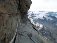 Famoso traverso che porta verso nord ovest, ormai la cima è vicina.