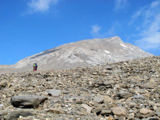 La Punta Lechaud, risalendo le morene dal pianoro