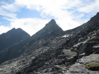 Al centro il Piccolo Morion