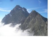 Monviso e P.Gastaldi salendo alla Roma per la cresta nord est...