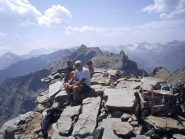 la Madonnina Nera ed il Crocifisso in vetta....