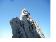 In discesa verso la forcella tra la P.Margherita e la Elena..
