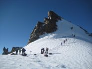 c'è gente  anche qui