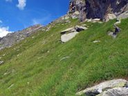 Uno dei tratti dove il sentiero è più marcato (non si vede quasi...)