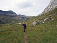 sul sentiero a mezzacosta