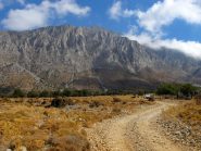 Il Dhikti (o Spathì) visto dai pressi della chiesa di Aghio Pnevma