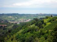 panorama su Canale d'alba e Cisterna d'Asti sul Sentiero del Tasso