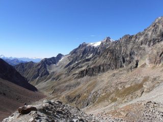 07 - salendo al bivacco, uno sguardo indietro