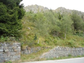 punto di partenza del sentiero che porta all'attacco della via