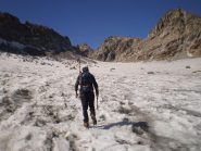 il colle del ciardonei  3152m tra la cima occidentale di valleile a nord ovest ela piccola uia a sud est