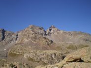 a sx la roccia azzurra a dx il monveso di forzo