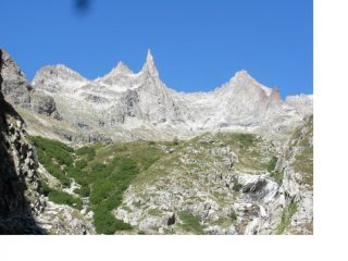 Vista di qui..sembra un ago..