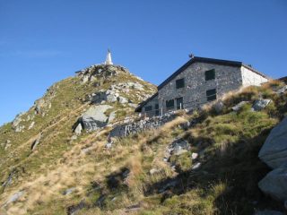 Arrivo al Rifugio Mombarone