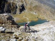 dal Colle in picchiata sul Lago della Vacca...