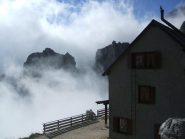 al rifugio Coldai