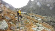 salendo verso il Colle Autaret sotto la pioggia (22-9-2012)