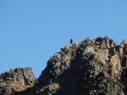 zoom sulla Punta  Ciamberline, si vedono Klaus e la croce di vetta