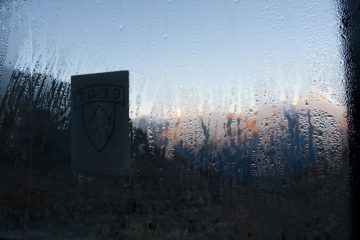 alba sul granpa da dentro il bivacco