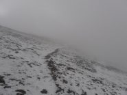 10 - arrivo in cima alla Punta Nera in mezzo alla nuvola