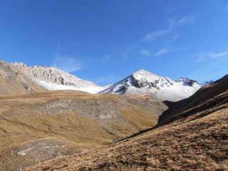 05 - ingresso nel vallone tra rocce Rouit a sx e M.Platasse a dx, al mattino ore 10 circa