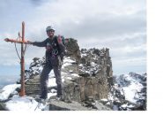 La croce di vetta..ma quella vera e' alle mie spalle.