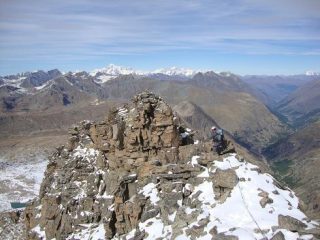 cresta verso l'anticima  ovvero cima escursionistica.