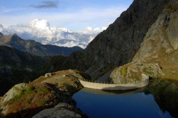 Panorama con il lago Piana
