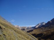 salendo la Valfredda. La punta è quella piccola in centro valle