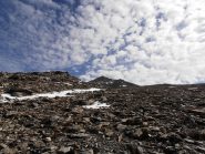 12 - salita verso la Cresta S.Michele, seguire fedelmente l'ampia cresta, presente qualche ometto di pietra