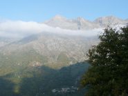 Monte Colombo salendo la dorsale