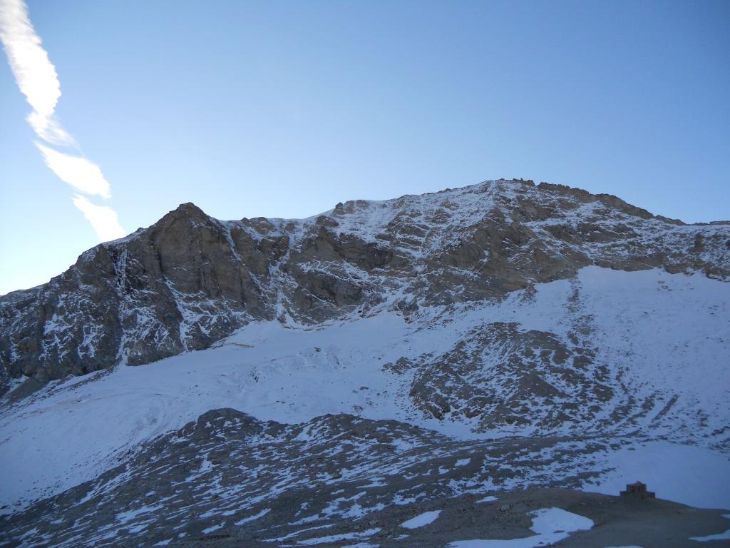 cresta NO e perete N 