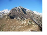 La Punta di Mariasco con la cresta di salita..