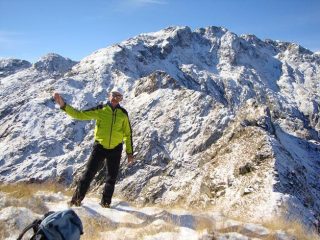 In cima alla punta Mariasco , sullo sfondo Giavino e la Mionda.